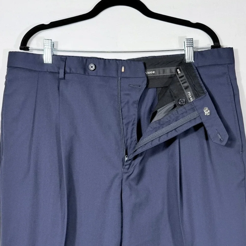 Jos A Bank Signature Navy Suit 2 Piece 43R 37x32 Wedding Executive Professional